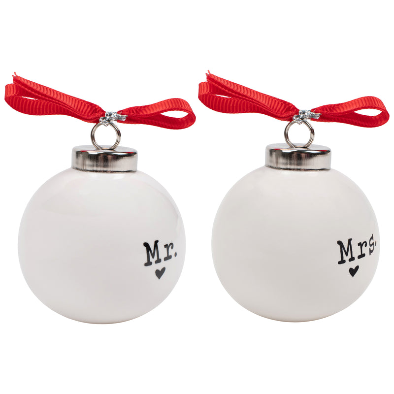 Elanze Designs Mr and Mrs White 3 inch Ceramic Christmas Ball Ornaments 2 Piece Boxed Set
