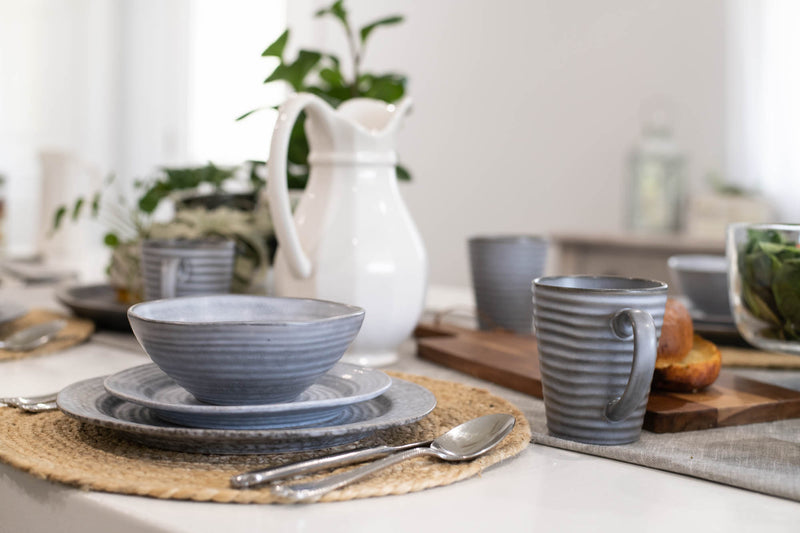 Elanze Designs Modern Chic Ribbed Ceramic Stoneware Dinnerware 16 Piece Set - Service for 4, Slate Grey