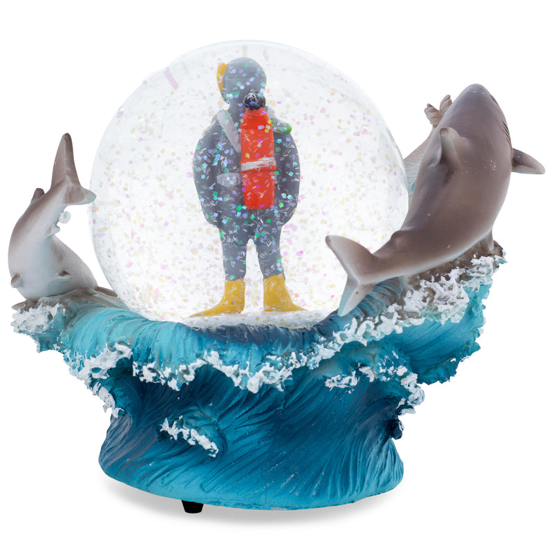 Scuba Diver Dolphins Blue 6.7 x 5.5 Resin Glitter Globe Plays Over The Waves